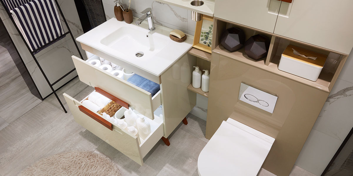 Modern White Lacquer Bathroom Vanity